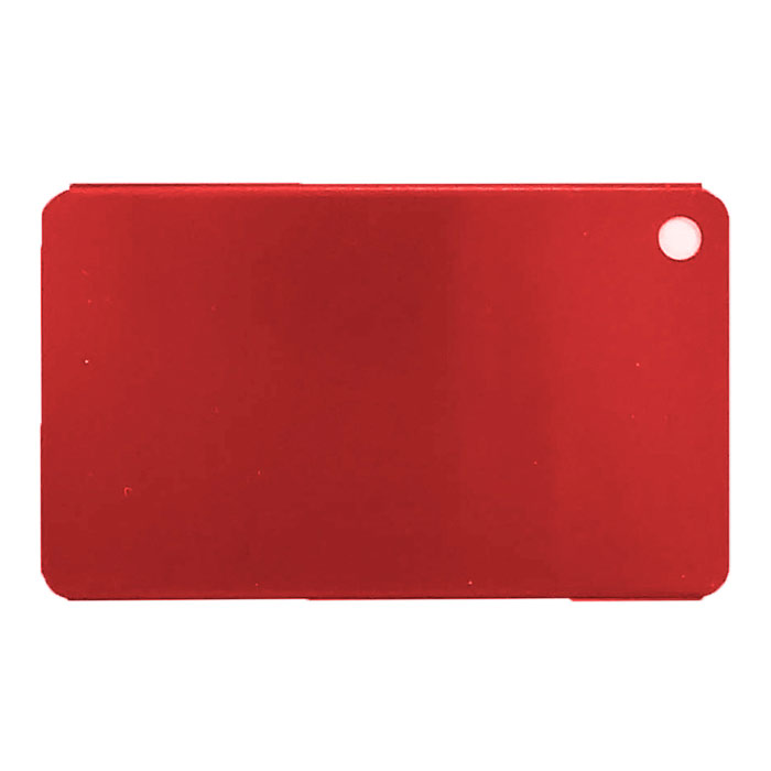 A2900, Identificador VUELO. Identificador de equipaje de aluminio con detalle de avión. Cuenta con una pulsera con seguro giratorio hecho de alambre galvanizado recubierto de PVC y una tarjeta para datos personales (español/inglés) con mica protectora.